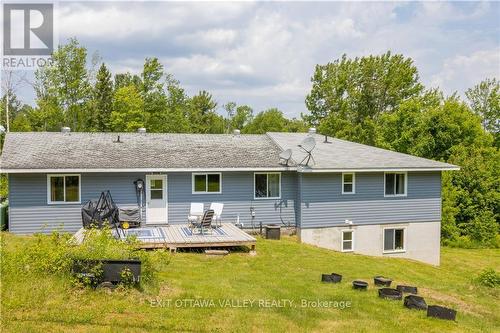 25805 Highway 60, South Algonquin, ON - Outdoor