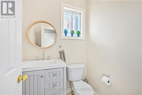 114 Thrushwood Drive, Barrie, ON - Indoor Photo Showing Bathroom