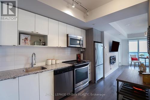 1405 - 9 Valhalla Inn Road, Toronto, ON - Indoor Photo Showing Kitchen With Stainless Steel Kitchen With Upgraded Kitchen