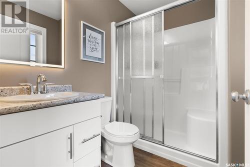 3310 Green Turtle Road, Regina, SK - Indoor Photo Showing Bathroom