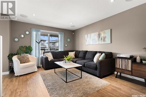 3310 Green Turtle Road, Regina, SK - Indoor Photo Showing Living Room