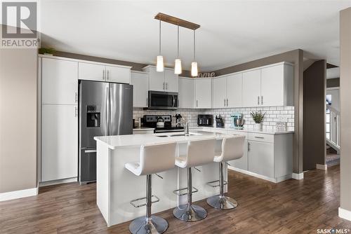 3310 Green Turtle Road, Regina, SK - Indoor Photo Showing Kitchen With Upgraded Kitchen