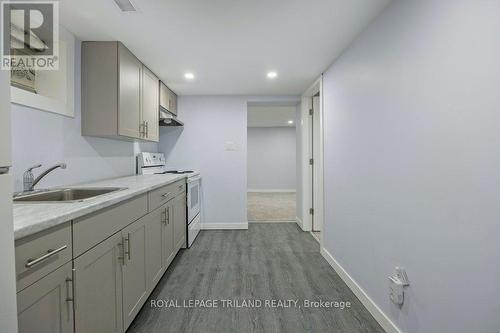 57 Adelaide Street N, London, ON - Indoor Photo Showing Kitchen