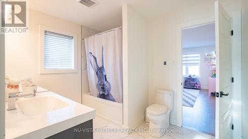 3507 Brushland Crescent, London, ON - Indoor Photo Showing Bathroom