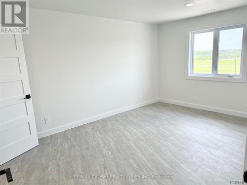 24 Golf Street, Kapuskasing, ON - Indoor Photo Showing Other Room