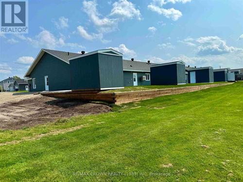 24 Golf Street, Kapuskasing, ON - Outdoor