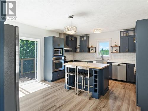 385 La Vallee, Memramcook, NB - Indoor Photo Showing Kitchen