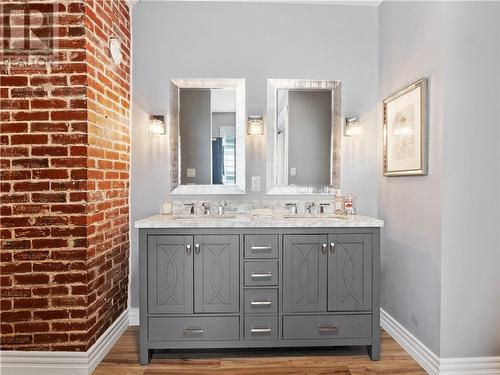 385 La Vallee, Memramcook, NB - Indoor Photo Showing Bathroom