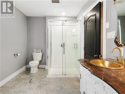 385 La Vallee, Memramcook, NB - Indoor Photo Showing Bathroom