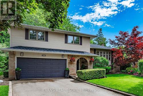 249 Vance Drive, Oakville, ON - Outdoor