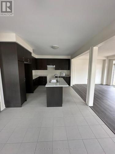 67 Bloomfield Crescent, Cambridge, ON - Indoor Photo Showing Kitchen