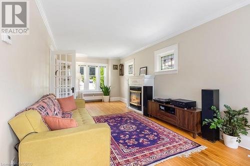 1131 4Th Avenue W, Owen Sound, ON - Indoor Photo Showing Living Room With Fireplace