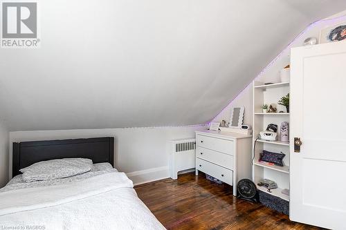 1131 4Th Avenue W, Owen Sound, ON - Indoor Photo Showing Bedroom