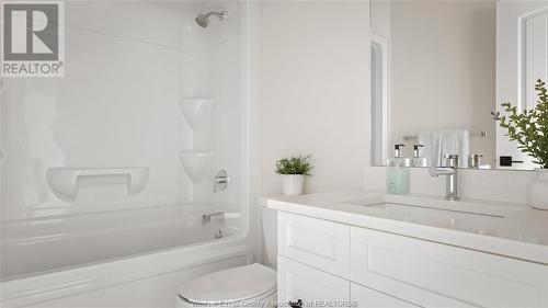 56 Callams Bay Crescent, Amherstburg, ON - Indoor Photo Showing Bathroom