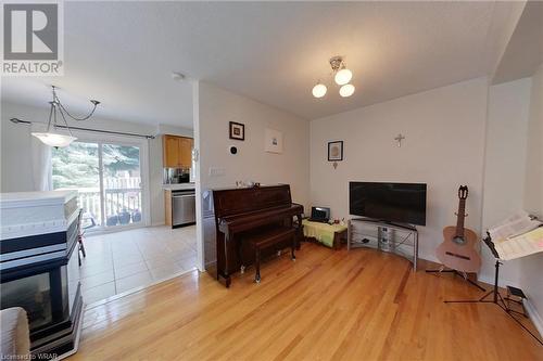 1575 South Parade Court Unit# 58, Mississauga, ON - Indoor Photo Showing Kitchen