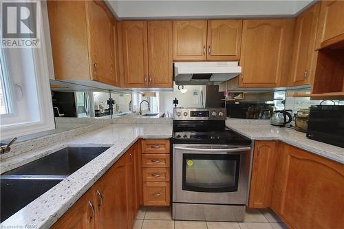 1575 South Parade Court Unit# 58, Mississauga, ON - Indoor Photo Showing Kitchen