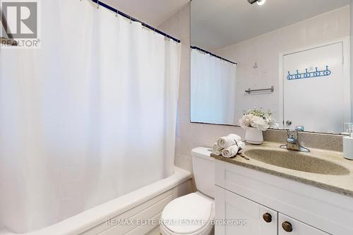 29 Logandale Road, Toronto, ON - Indoor Photo Showing Bathroom