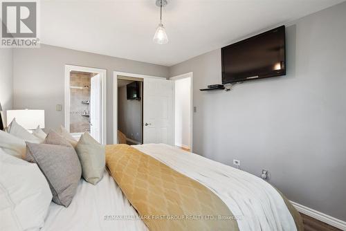 1283 Old Orchard Avenue, Pickering, ON - Indoor Photo Showing Bedroom