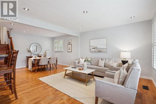 1283 Old Orchard Avenue, Pickering, ON - Indoor Photo Showing Living Room