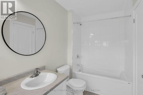 2657 Bobolink Lane, London, ON - Indoor Photo Showing Bathroom