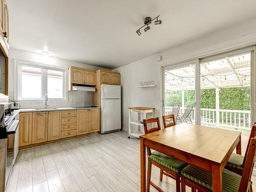 Kitchen - 3084 Rue Robitaille, Longueuil (Le Vieux-Longueuil), QC - Indoor Photo Showing Other Room