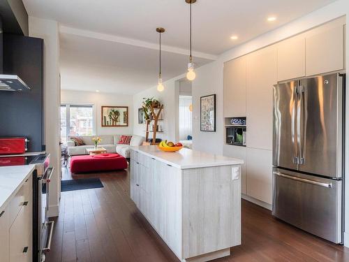 Vue d'ensemble - 10185 Rue Francis, Montréal (Ahuntsic-Cartierville), QC - Indoor Photo Showing Kitchen