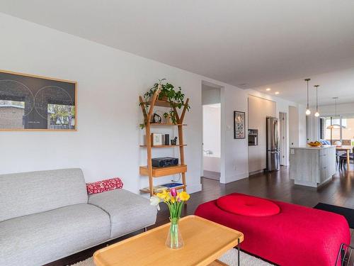 Vue d'ensemble - 10185 Rue Francis, Montréal (Ahuntsic-Cartierville), QC - Indoor Photo Showing Living Room