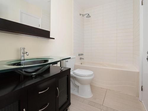 Salle de bains - 80 Av. Portway, Pointe-Claire, QC - Indoor Photo Showing Bathroom