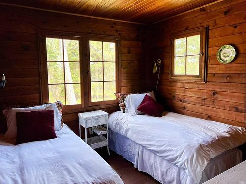 Lk415 Granite Lake, Kenora, ON - Indoor Photo Showing Bedroom