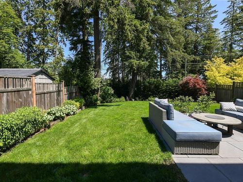 A-2511 Steele Cres, Courtenay, BC - Outdoor With Backyard