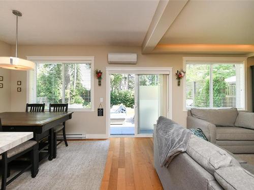 A-2511 Steele Cres, Courtenay, BC - Indoor