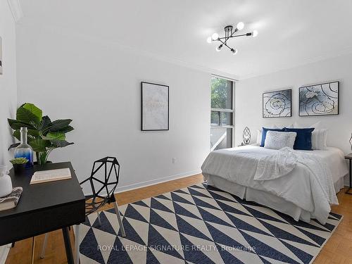 102-40 Homewood Ave, Toronto, ON - Indoor Photo Showing Bedroom