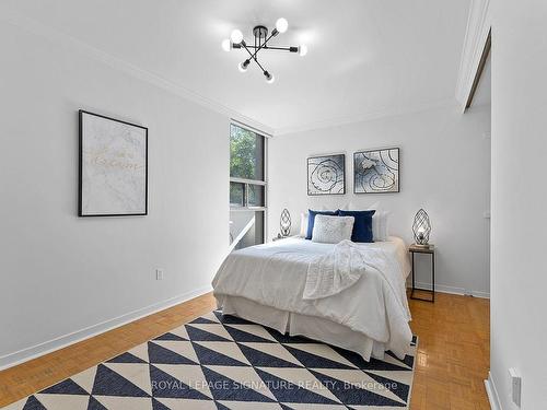 102-40 Homewood Ave, Toronto, ON - Indoor Photo Showing Bedroom