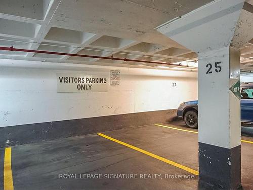 102-40 Homewood Ave, Toronto, ON - Indoor Photo Showing Garage