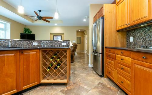 2638 Centennial Drive, Blind Bay, BC - Indoor Photo Showing Kitchen