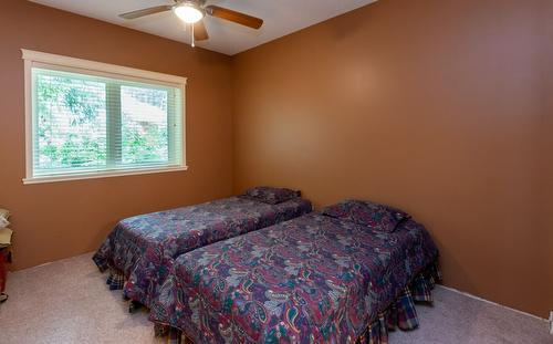 2638 Centennial Drive, Blind Bay, BC - Indoor Photo Showing Bedroom