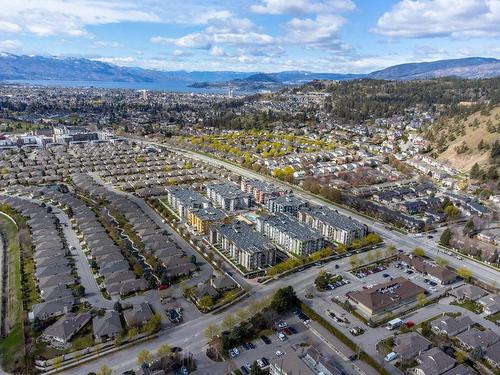 402-533 Yates Road, Kelowna, BC 