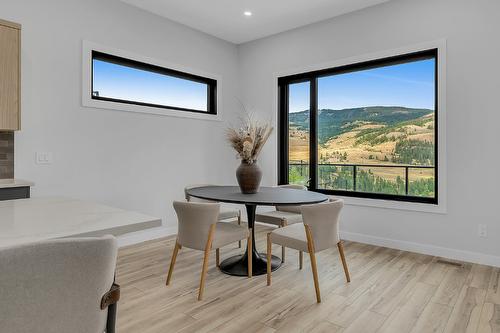 771 Carnoustie Drive, Kelowna, BC - Indoor Photo Showing Dining Room