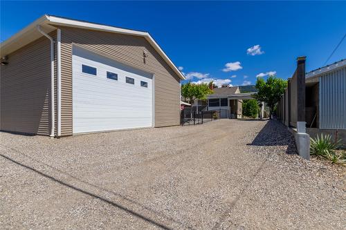 2806 15 Street, Vernon, BC - Outdoor With Exterior