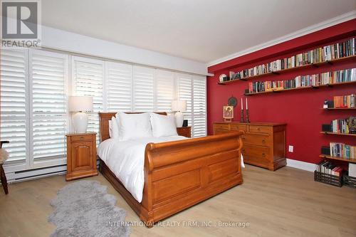 2314 - 55 Harbour Square, Toronto, ON - Indoor Photo Showing Bedroom