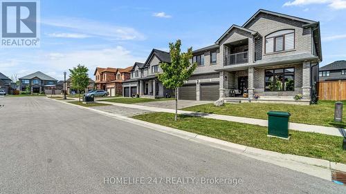 2016 Maddex Way, London, ON - Outdoor With Facade