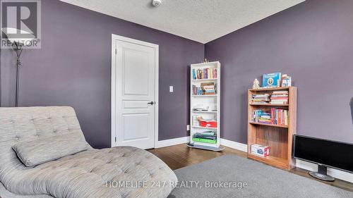 2016 Maddex Way, London, ON - Indoor Photo Showing Bedroom