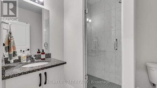 2016 Maddex Way, London, ON - Indoor Photo Showing Bathroom