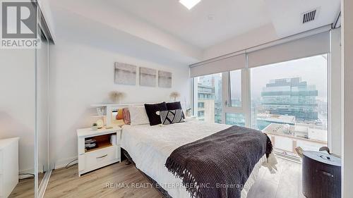 1511 - 158 Front Street E, Toronto, ON - Indoor Photo Showing Bedroom