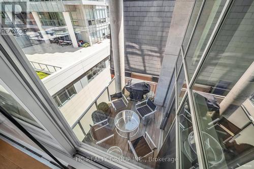 302 - 238 Davenport Road, Toronto, ON - Indoor Photo Showing Bathroom