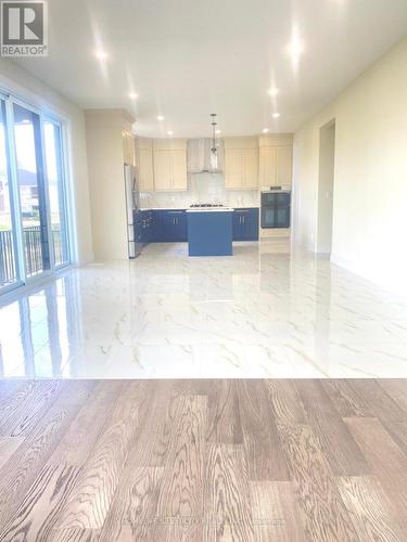 535 Veneto Street, Lakeshore, ON - Indoor Photo Showing Kitchen