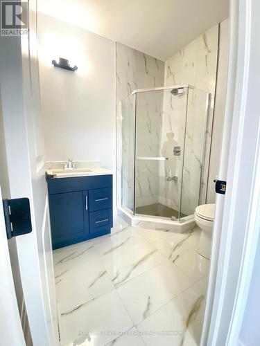 535 Veneto Street, Lakeshore, ON - Indoor Photo Showing Bathroom