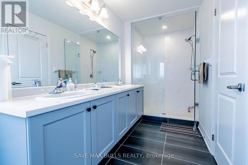 9201 Griffon Street, Niagara Falls, ON - Indoor Photo Showing Bathroom