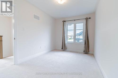 9201 Griffon Street, Niagara Falls, ON - Indoor Photo Showing Other Room