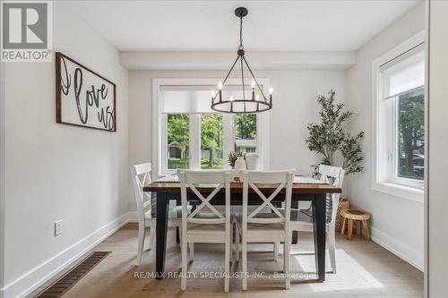 1422 Everall Road, Mississauga, ON - Indoor Photo Showing Dining Room